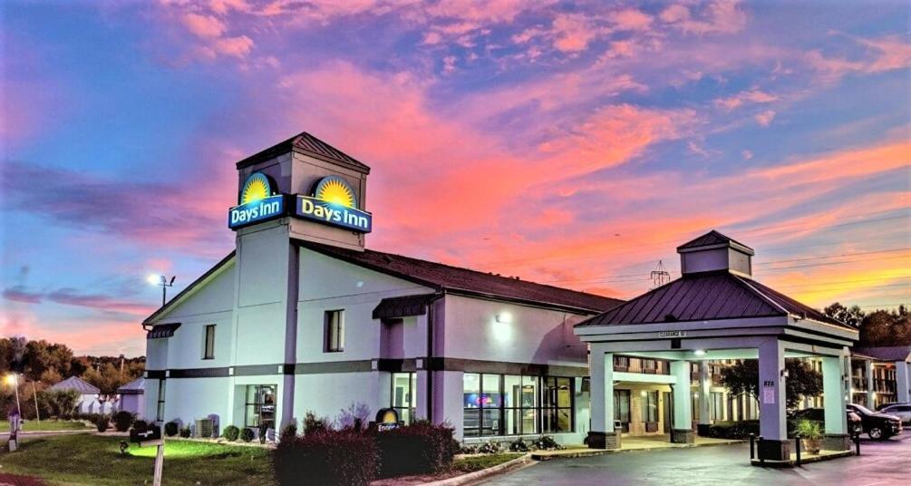 Days Inn By Wyndham Rock Hill Exterior photo